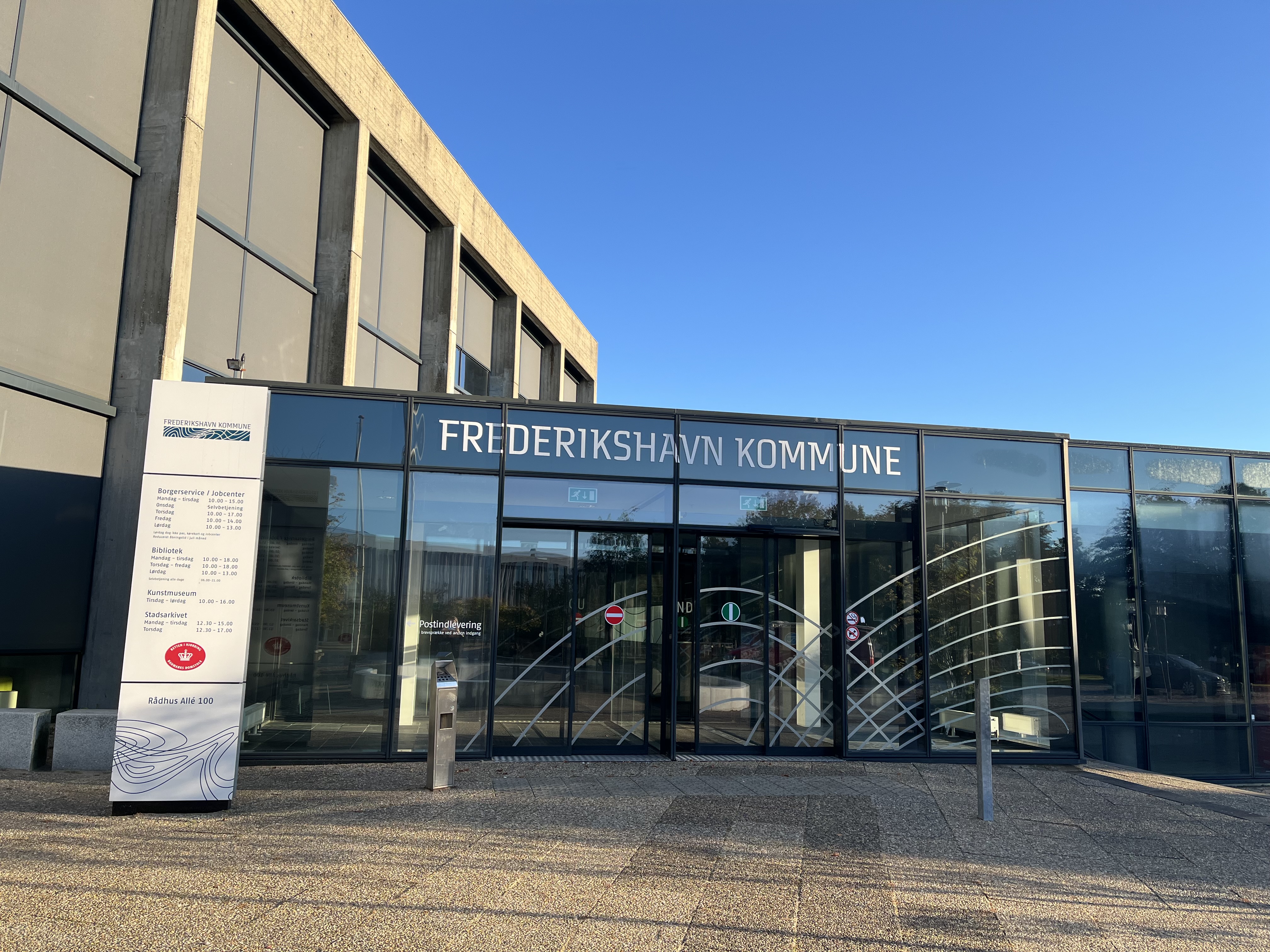Indgangsparti Frederikshavn Rådhus